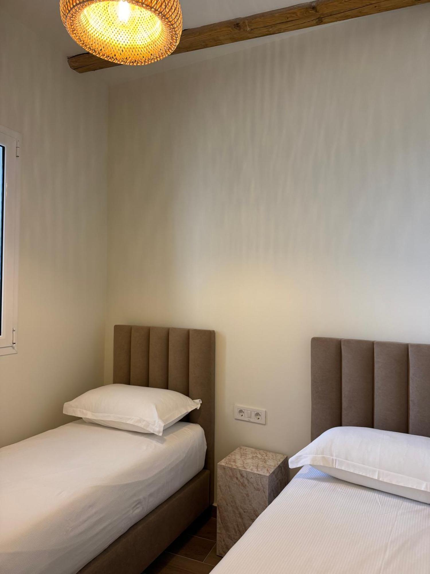 Alevra Hotel Dhërmi Kültér fotó