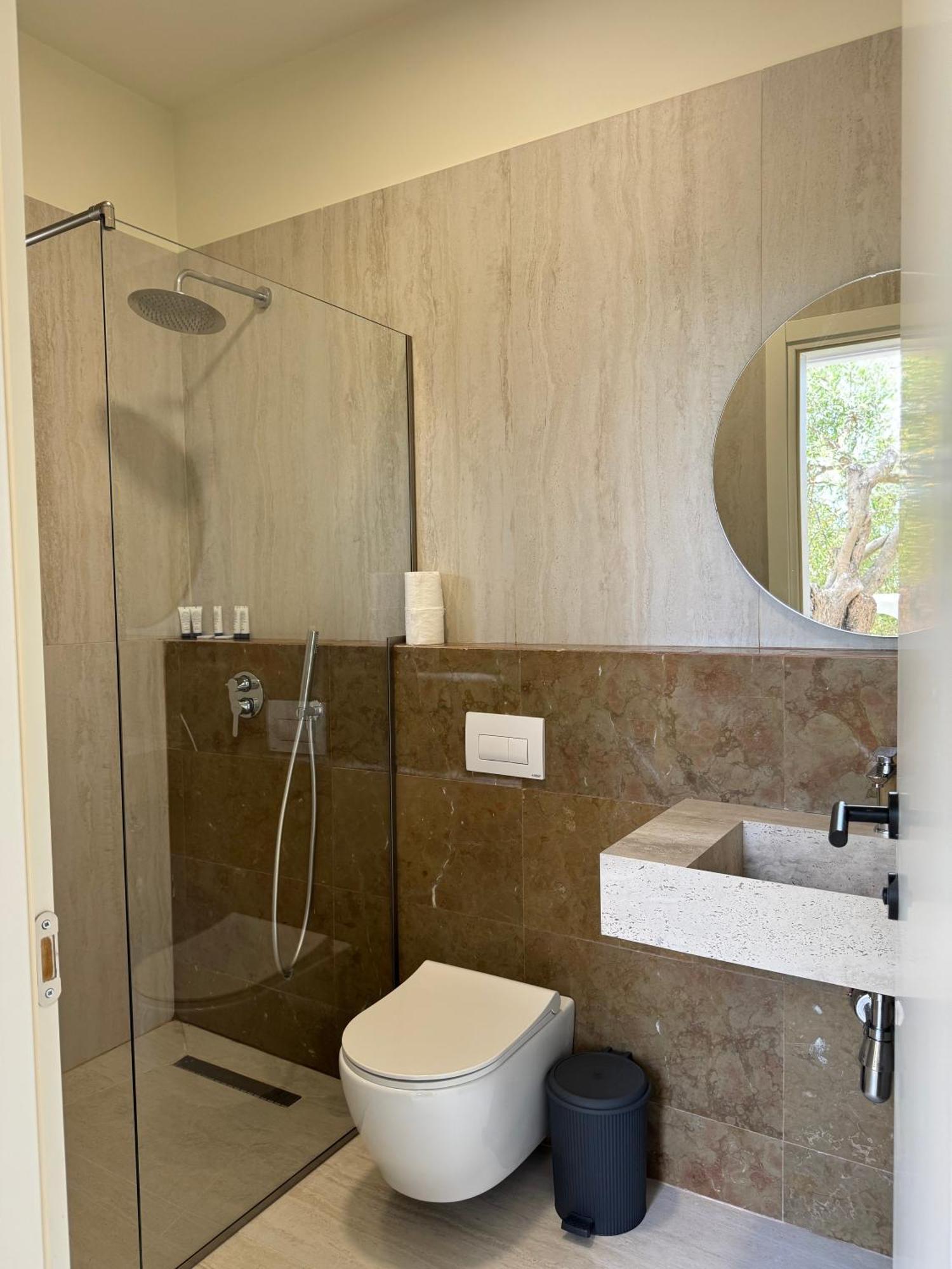 Alevra Hotel Dhërmi Kültér fotó