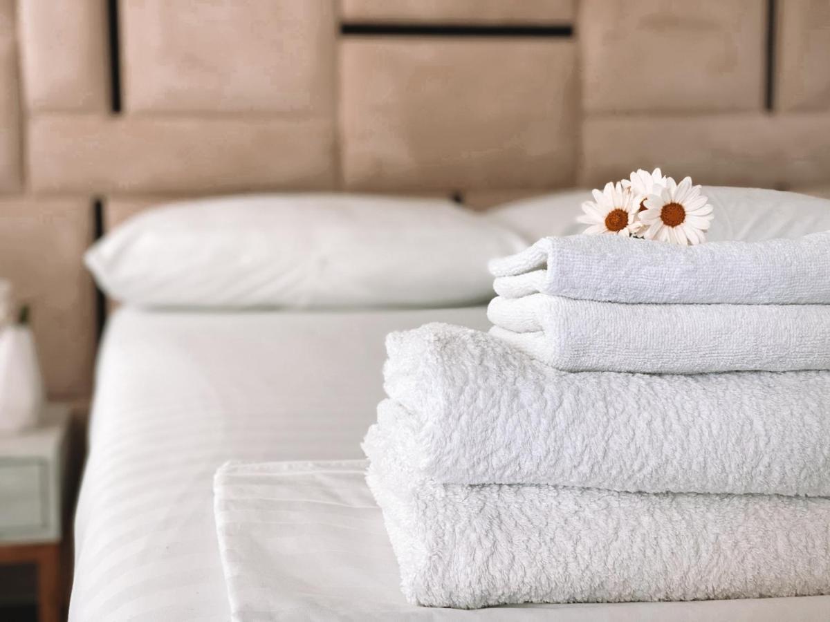 Alevra Hotel Dhërmi Kültér fotó